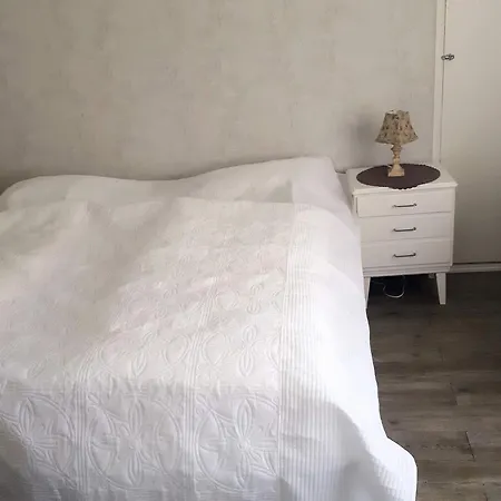 9 Person In Mandal, Cleaning Included *